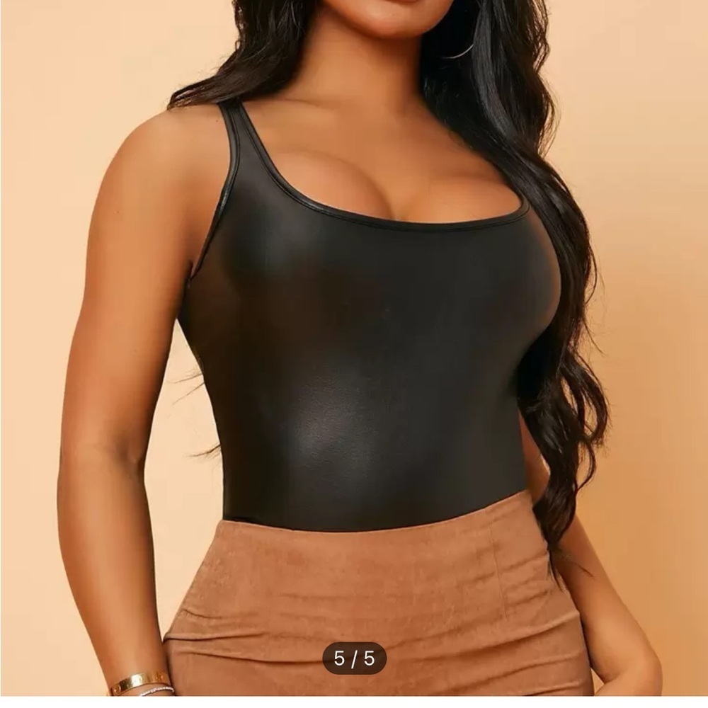 Black Faux Leather Stretchy Scoop Neck Sleeveless Tank Top - Picture 3 of 3